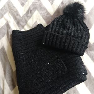 Hat and scarf set